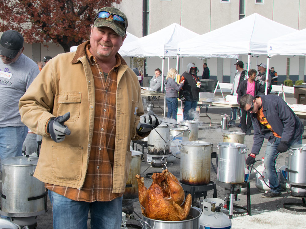 Tracy Lawrence and His Turkeys Help Raise More Than $148,000 for Charity